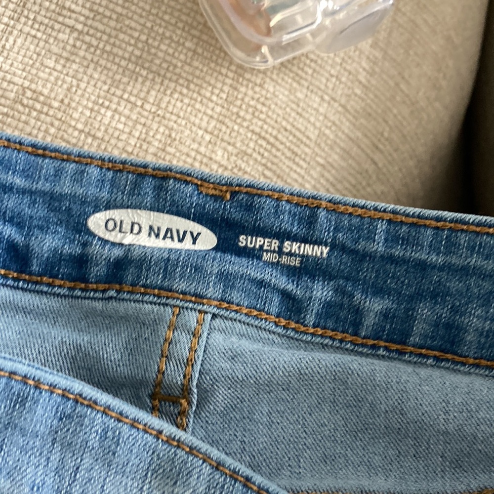 Old Navy Super Skinny Mid-rise jeans - Picture 7 of 9